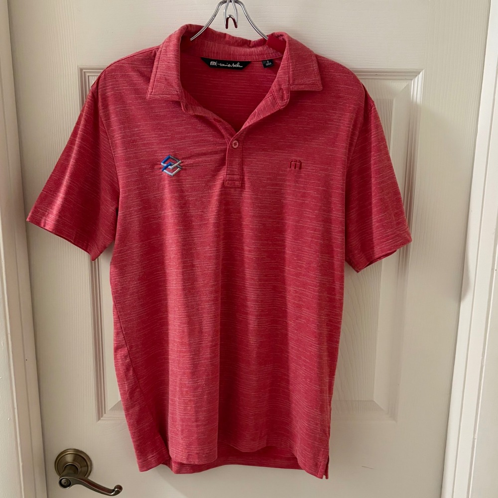 TravisMathew Men's Small Pink Heather Golf Polo Shirt Embroidered Chest Logo